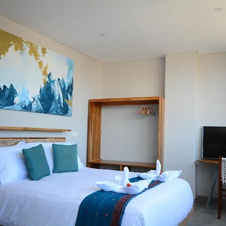 Harbour Komodo Hotel Labuan Bajo Exterior photo
